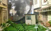 חברון: פורעים ערבים הציתו אש בבית הדסה