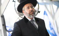 Chief Rabbi: Birth mother is the mother in surrogacy cases