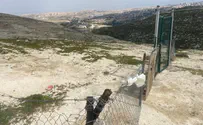 Palestinians erect fences around land in E1 Corridor
