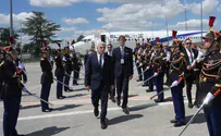 PM Lapid Welcomed at Charles DeGaulle Airport