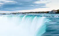 Pregnant woman falls down Niagara falls - and survives