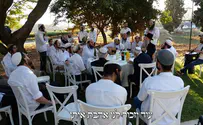 ישיבת רועה ישראל במחרוזת ניגוני הלל לפסח