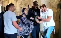 Арабка разбила об еврея бутылку на выходе с Храмовой горы. Видео