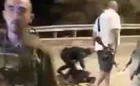 Полицейский без причины избил протестующего еврея