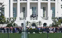 חגיגה בבית הלבן: הנכדה של ביידן התחתנה