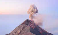 Проснулся “вулкан огня”. Видео
