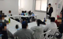 Parents open breakaway class supported by senior rabbis