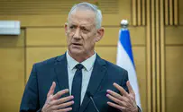 Gantz demands Netanyahu fire Ben-Gvir