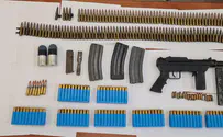 המשטרה תפסה בבית נשקים, תחמושת וכסף רב