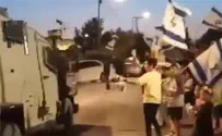 הלוחמים התקבלו במבוא דותן בדגלי ישראל