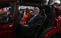 Нетаньяху проехал на инновационном автомобиле Cyber-Truck