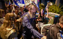Protesters accost Rabbi in Tel Aviv