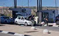 Six injured in terror attack at Jerusalem checkpoint
