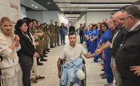 Hero's welcome for soldier seriously hurt in war