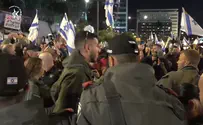 Leftist protesters clash with police forces