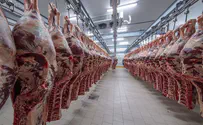 Lawsuit: Canada gov't cut kosher meat production