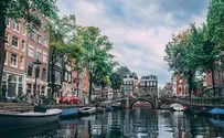 Dhimmis, Amsterdam is a taste of the future in Europe