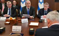כפסע מנצחון, ישראל מוכנה לעסקה, לא לכניעה