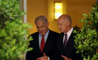Israel, Greece Draw Closer, Bibi Visits Athens