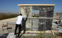 Police, IDF Destroy Jewish Outpost, Access Denied