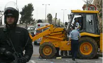 PA Arab Tractor Driver Tries to Run over Jew  