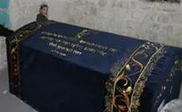 IDF Stops 30 Jews from Entering Joseph's Tomb