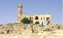 Festivities at Tomb of Prophet Samuel on Jerusalem Day