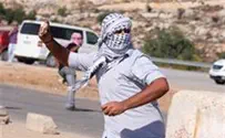 IDF Disperses Arab Rock-Throwing Mob, Soldier Hurt 
