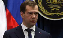 Медведев: на Украине нам общаться не с кем