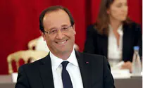 Hollande Meets Abbas, Attacks 'Settlements'