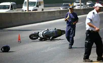 אופנוען עף מגשר בגובה 6 מטרים ונפצע