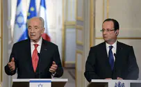 Peres, Hollande Call for Tougher Sanctions on Iran