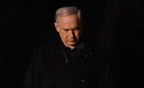 Netanyahu Visits Yoni's Grave