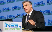 Lapid: Israel, PA Should ‘Talk Until the White Smoke Comes Out’