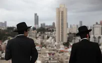 Report: 'Kabbalah Rabbis' Rake in Hundreds of Millions