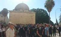 Muslim Extremists Force Jews From Temple Mount