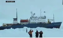 Chinese Helicopters to the Rescue of Iced-In Antarctic Ship