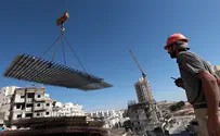 אלפי פלסטינים נוספים יורשו לעבוד בבנייה