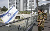 Солдаты на митинге в Тель-Авиве: мы – с «Давидом а-Нахлауи»!