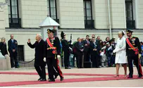 Шимон Перес: переговоры приостановлены, но не прекращены