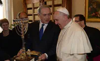 'I Won't Greet The Pope Till He Returns Jewish Treasure'
