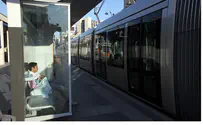 Менять ли маршрут скоростного трамвая из-за арабского насилия