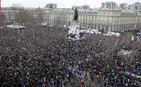 Видео из Парижа: марш против терроризма стартовал
