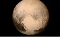 'New Horizons' Space Ship Flies by Pluto