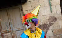 Watch: Holy Site to Muslims? Arab Clown Desecrates Temple Mount