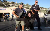 Haredi protesters call cops 'Nazis' - on Yom HaShoah