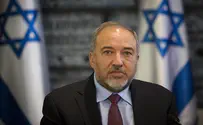Liberman Calls to Prosecute Arab MK for Temple Mount Violence