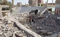 Video captures barrel bomb attack in Syria