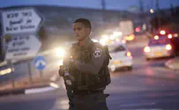 Terrorists open fire on officers north of Jerusalem