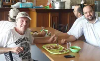 Generosity satisfies body and soul at Tiberias’s free restaurant